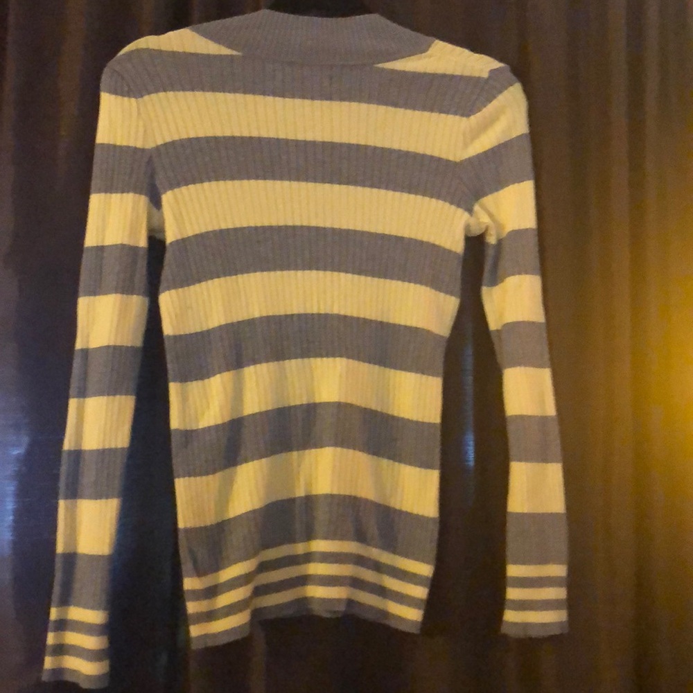Sweater - Picture 3 of 3